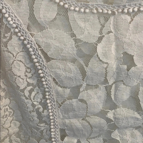 LC Lauren Conrad Lace Blouse size XS - Picture 3 of 4